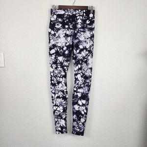 Lululemon High Rise Black White Tie Dye Leggings Size 8